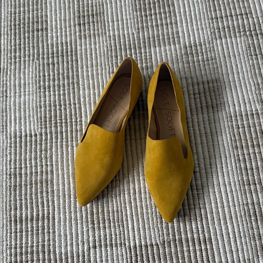 Sole Society Women's Yellow Flats NWOT